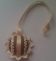 Chupetero camel y beige.